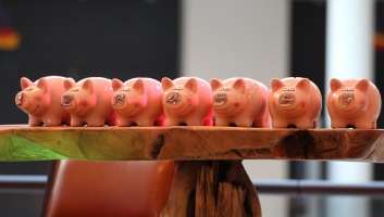 piggy banks 974412 1920 image