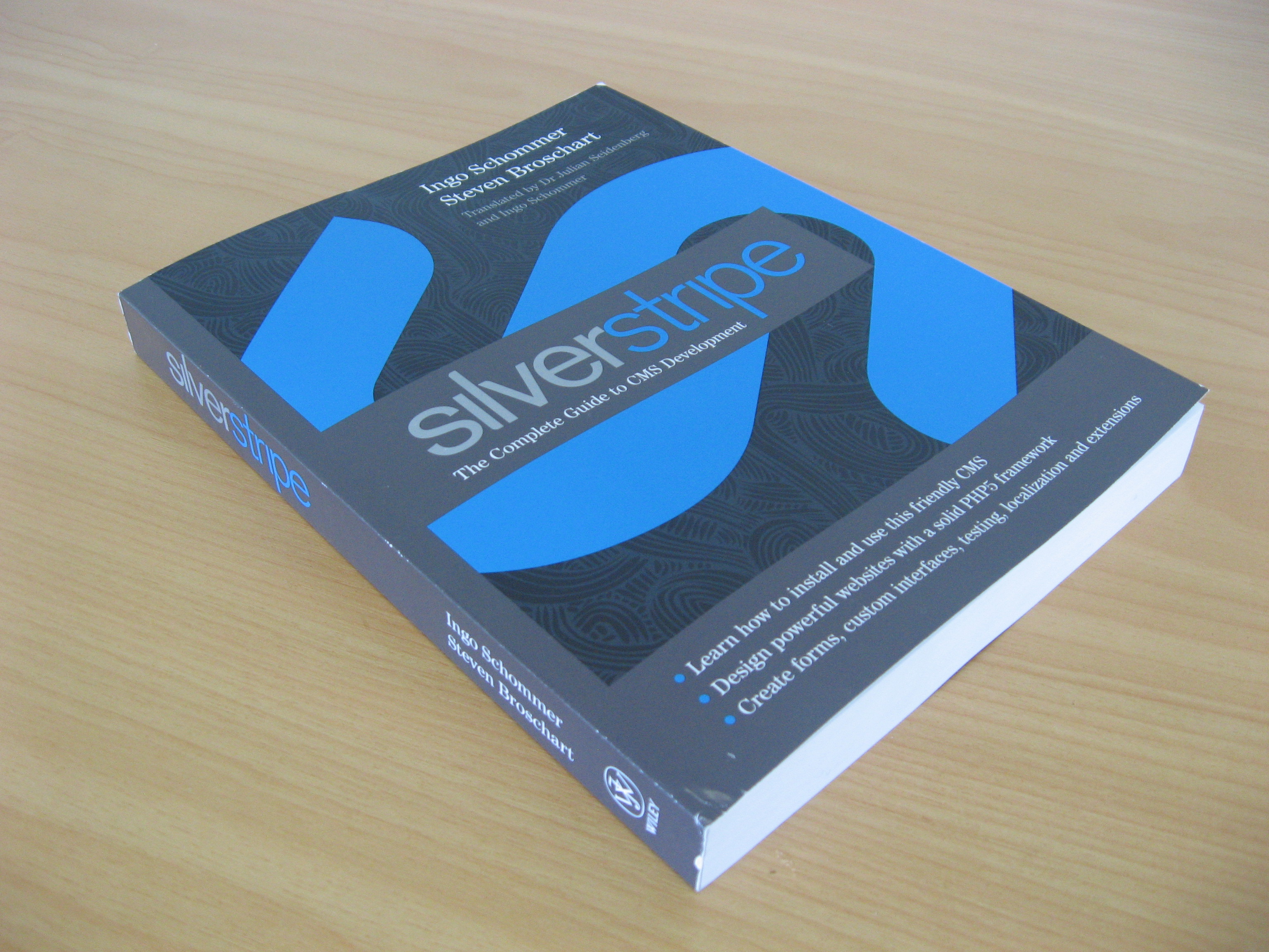 SilverStripe English Book - Cover Closed